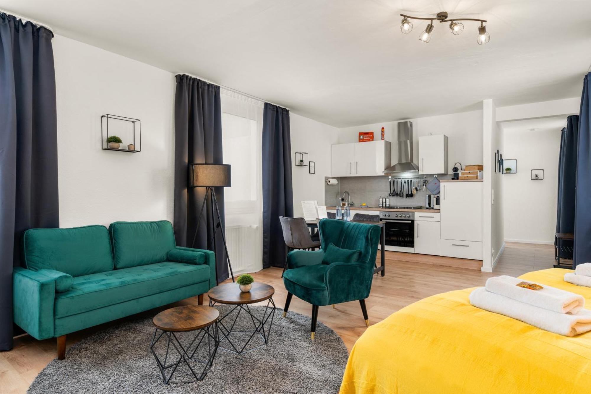 Free Living - City Design Apartments, Zentrum, Outlet, Balkon, Kueche ウォルフスブルク エクステリア 写真