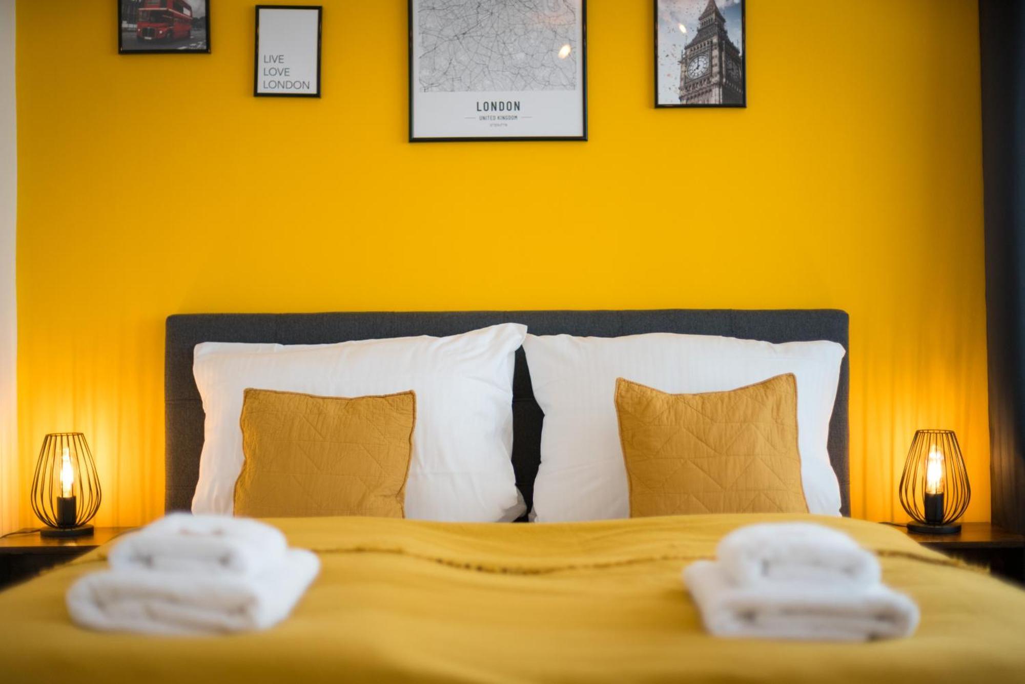 Free Living - City Design Apartments, Zentrum, Outlet, Balkon, Kueche ウォルフスブルク エクステリア 写真