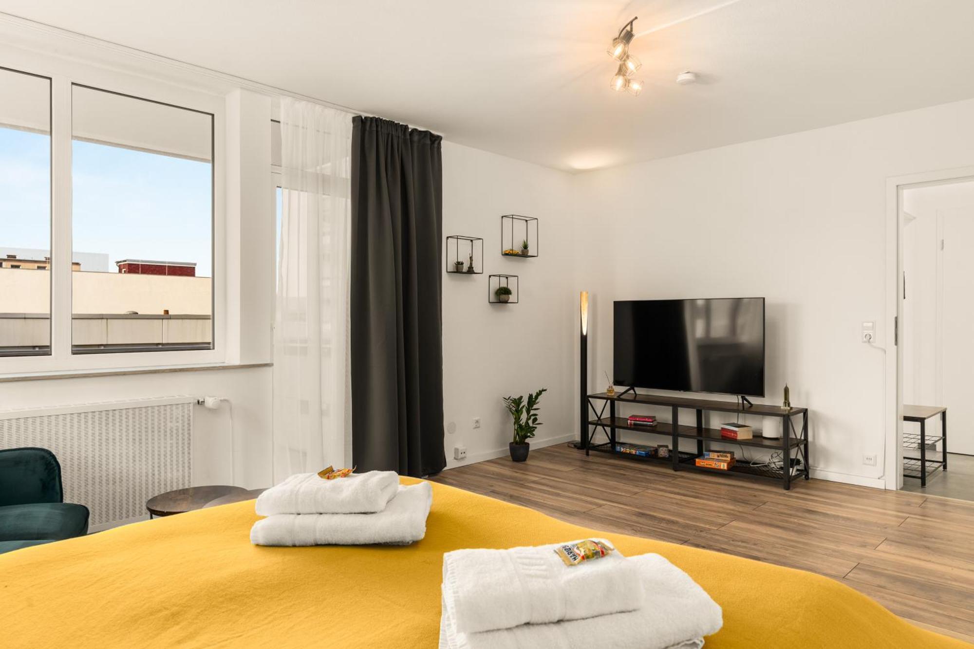 Free Living - City Design Apartments, Zentrum, Outlet, Balkon, Kueche ウォルフスブルク エクステリア 写真